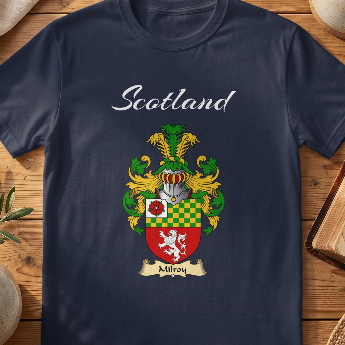 Milroy Scottish family shield T-shirt in Navy