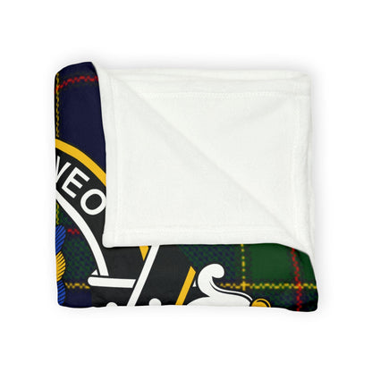 Strachan Clan Tartan Blanket – Scottish Crest Throw