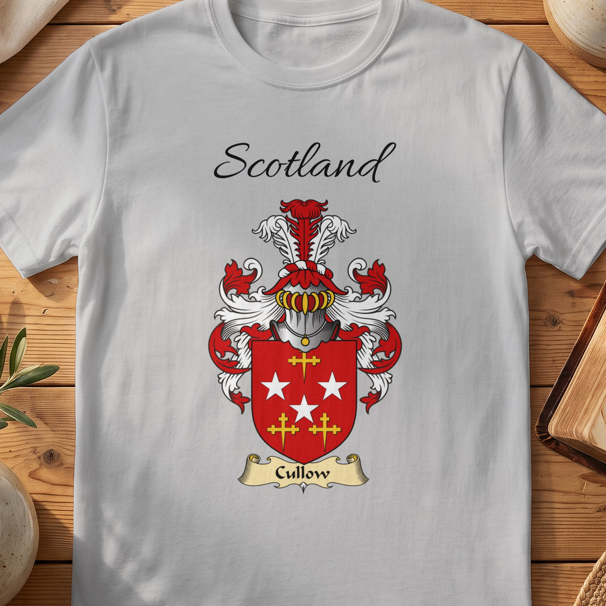 Sport Grey Cullow Scottish family shield T-shirt featuring white stars and gold crosses on red