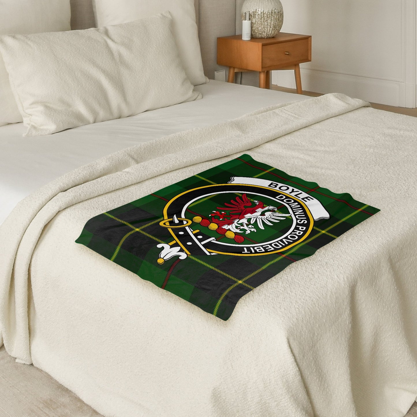 Scottish Clan Boyle Crest Tartan Throw Blanket - Living Stone Gifts