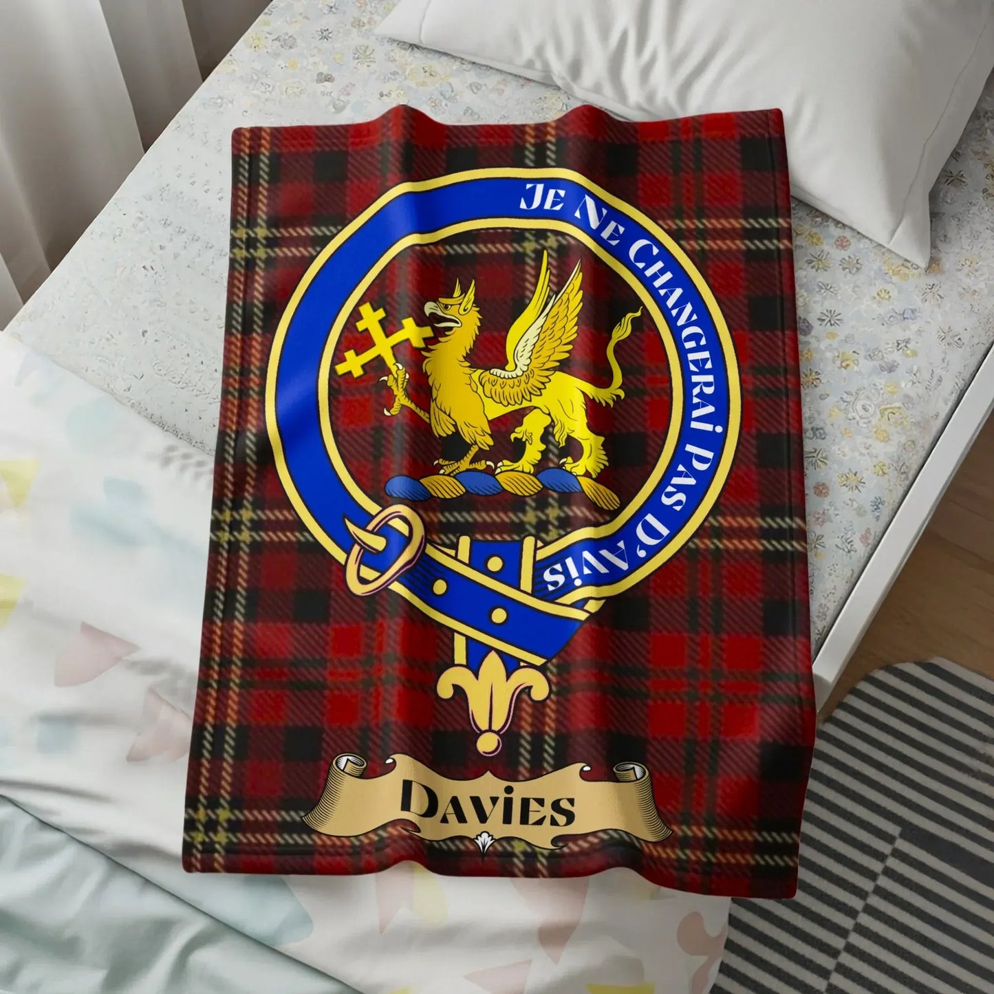 Scottish Heritage Griffin Plaid Design Blanket product