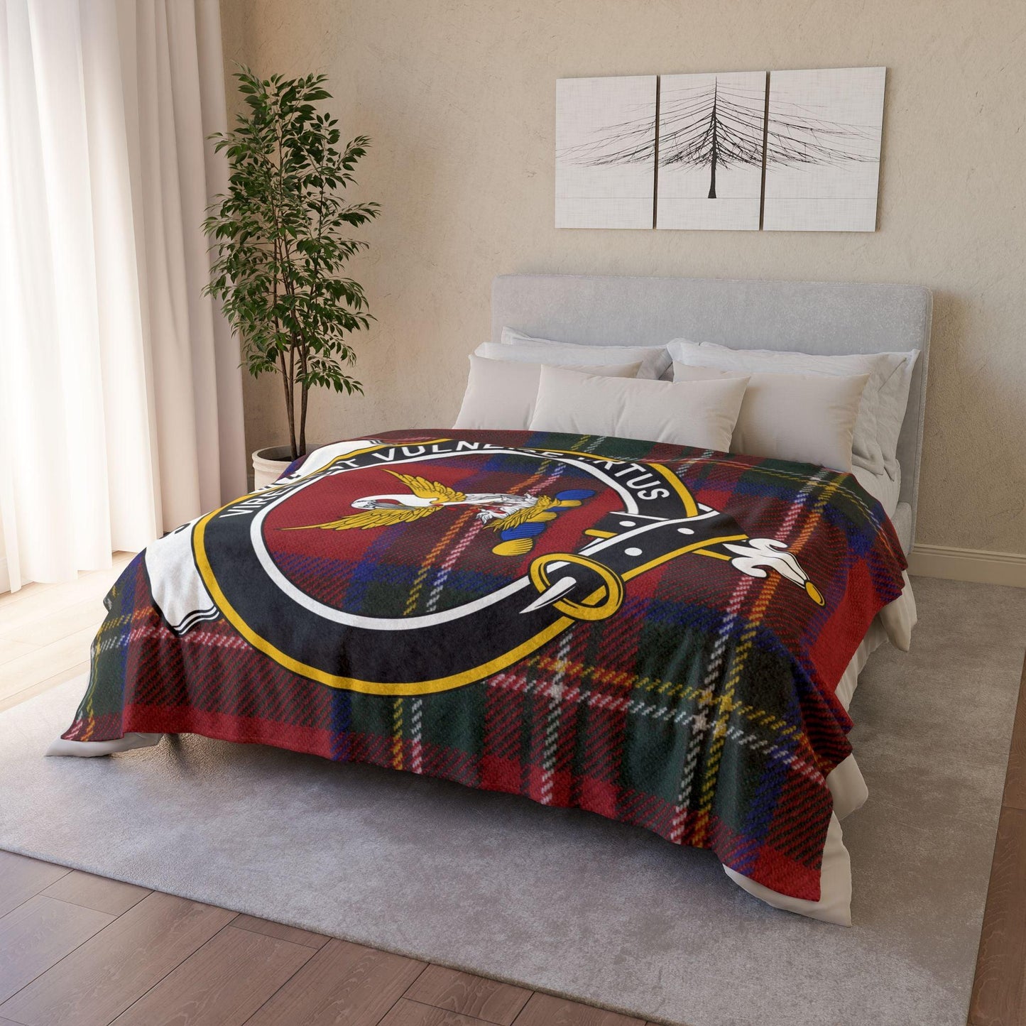 Stewart Clan Tartan Blanket – Scottish Crest Throw