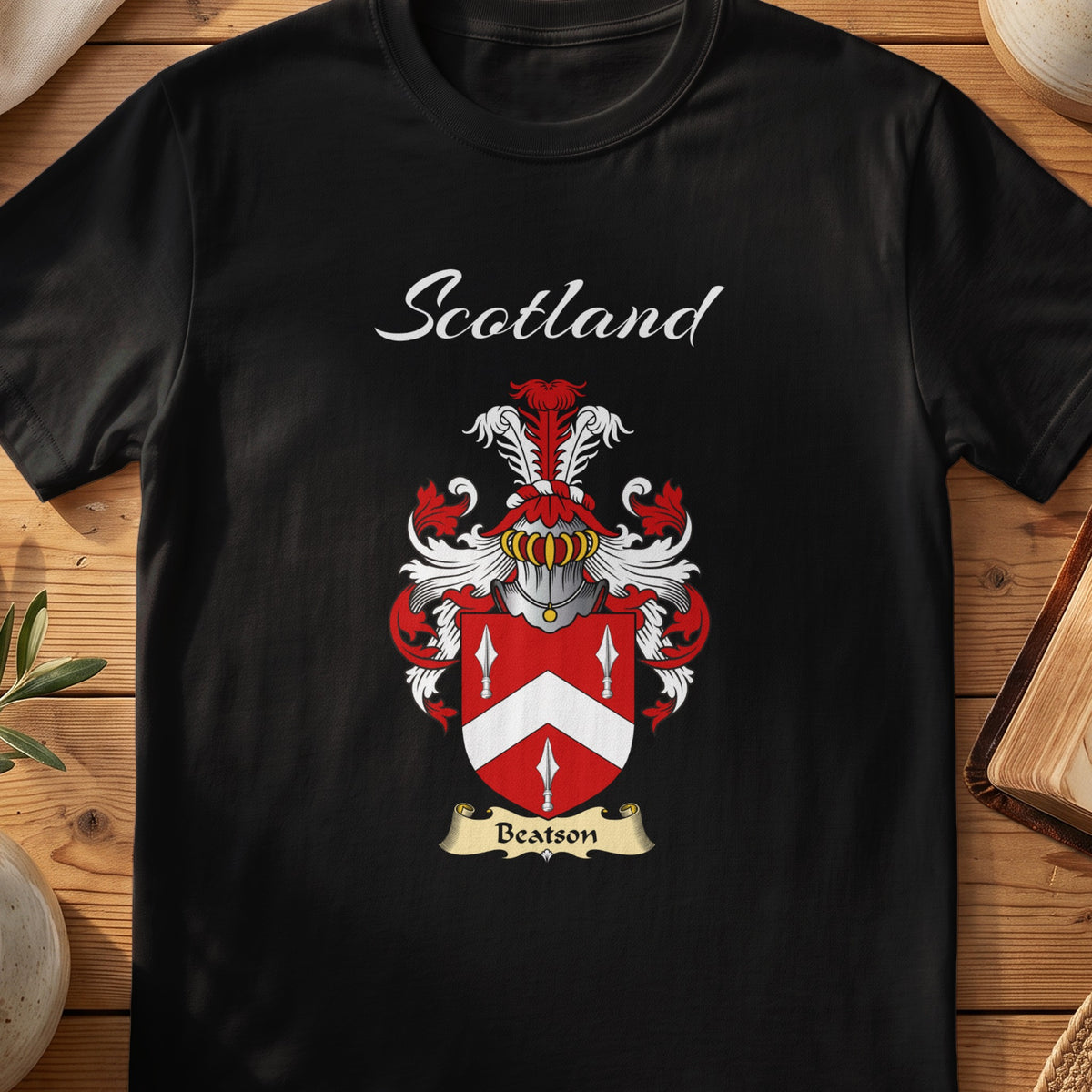 Beatson Scottish family shield T-shirt in Black