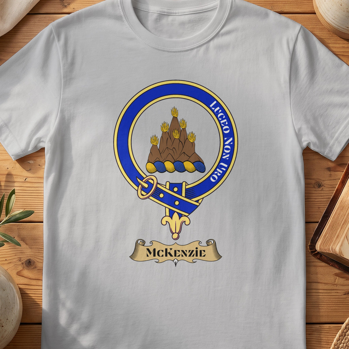 McKenzie Scottish clan crest T-shirt in Sport Grey