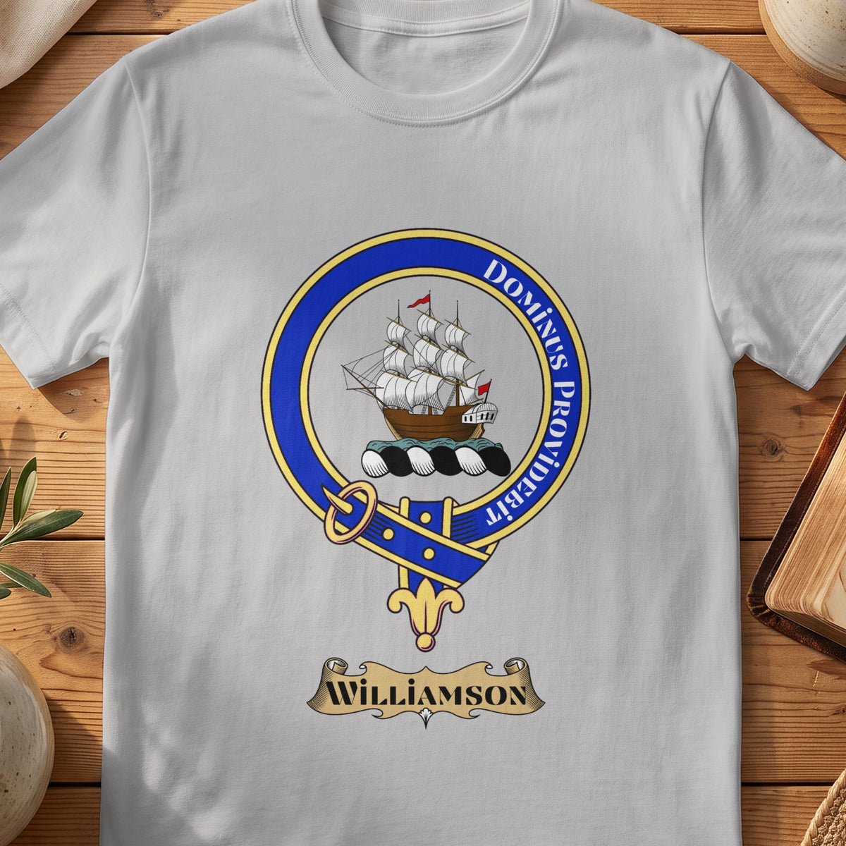 Williamson Scottish clan crest T-shirt in Sport Grey