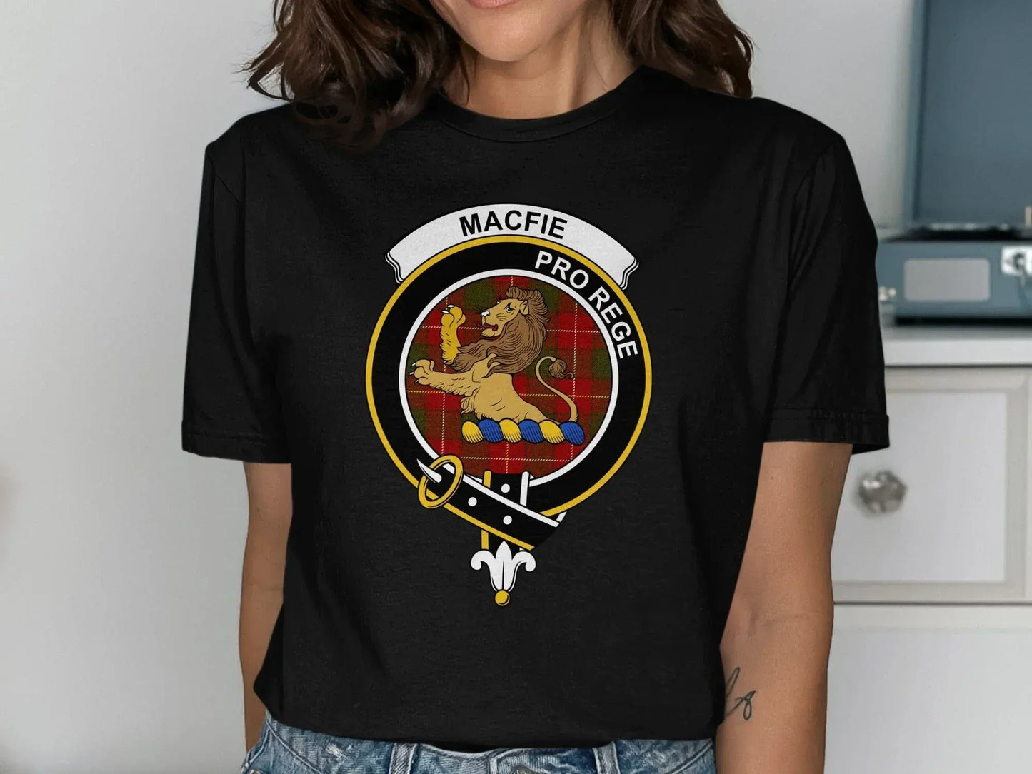 Macfie Pro Rege Crest Design T-Shirt product type