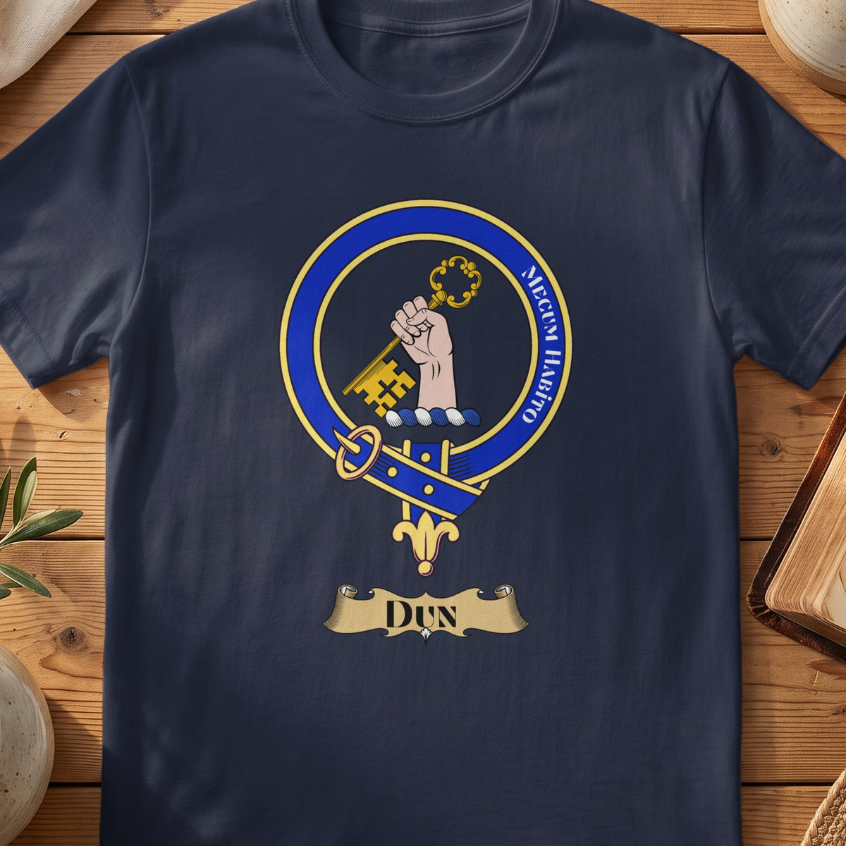 Dun Scottish clan crest T-shirt in navy