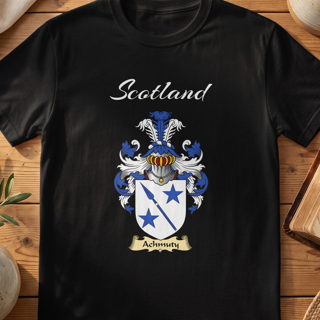 Achmuty Scottish family shield T-shirt in Black