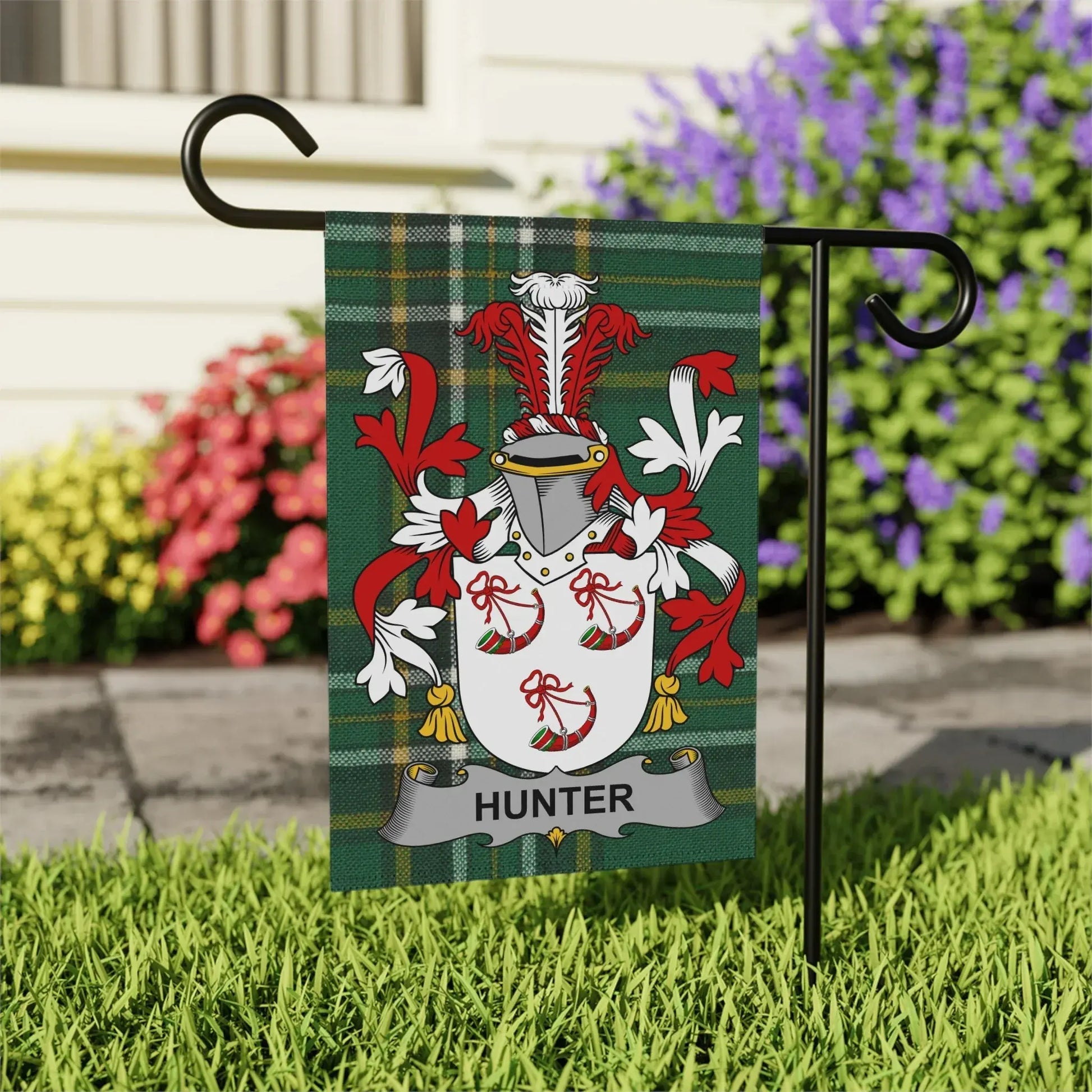 Decorative Hunter Crest Garden Flag Yard Product