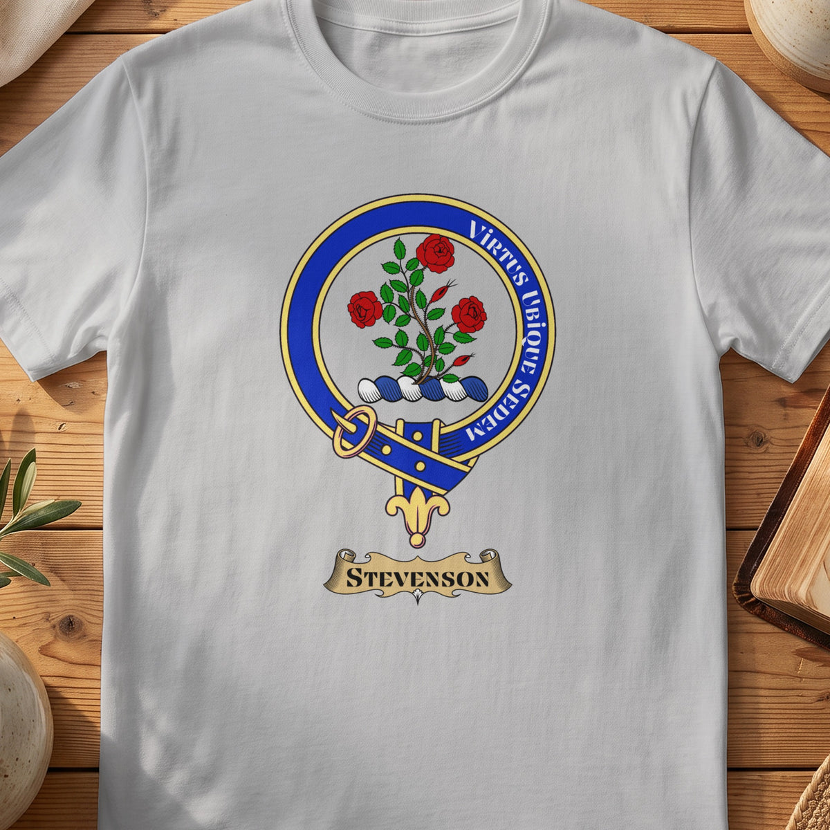 Stevenson Scottish clan crest T-shirt in Sport Grey