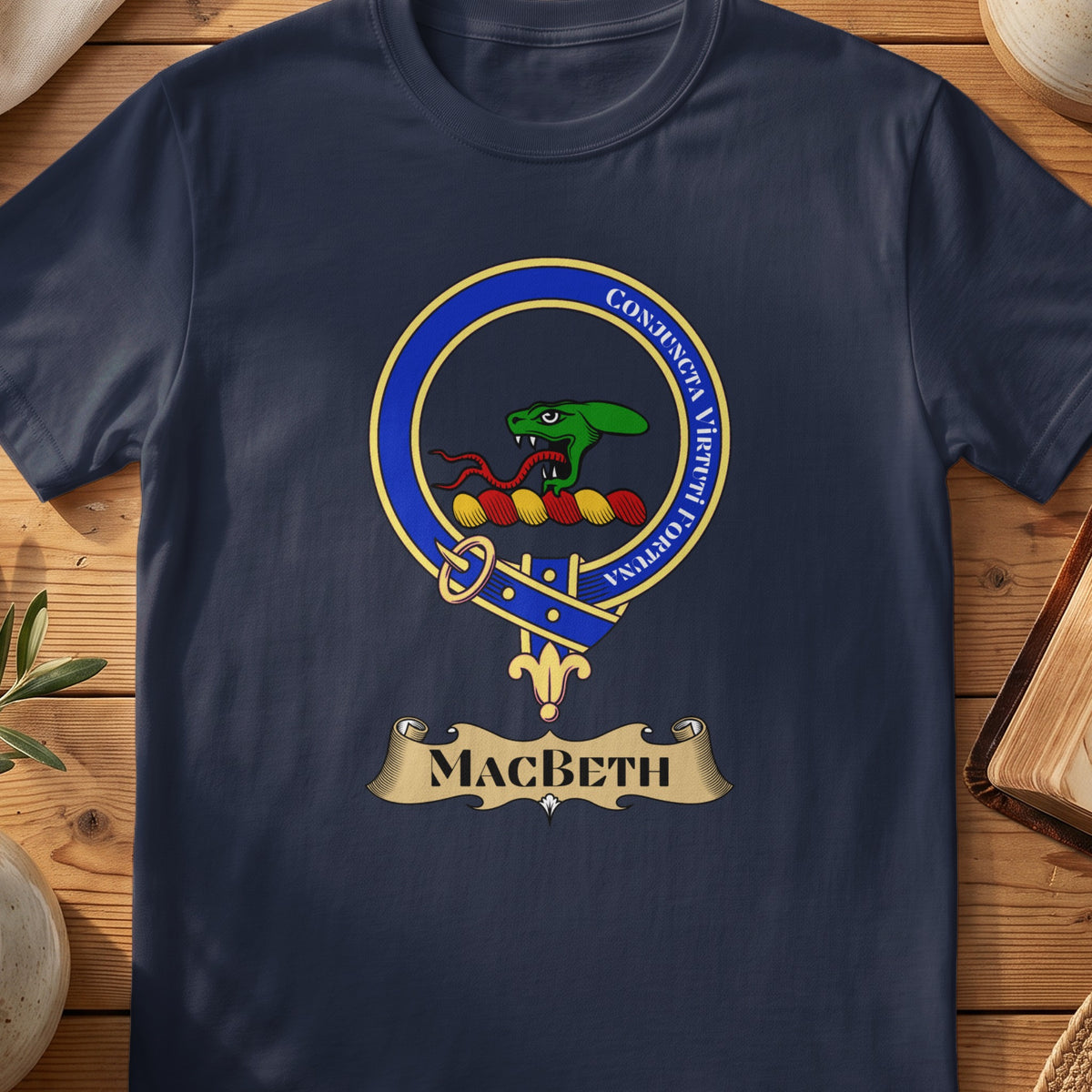 MacBeth Scottish clan crest T-shirt in navy