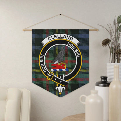 Clelland Tartan Plaque with Family Crest product type