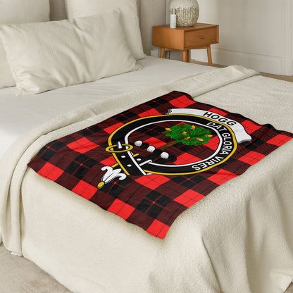 Scottish Clan Hogg Crest Tartan Blanket - Living Stone Gifts