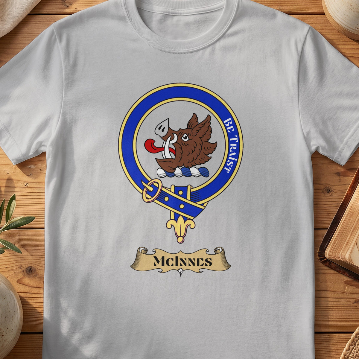 McInnes Scottish clan crest T-shirt in Sport Grey