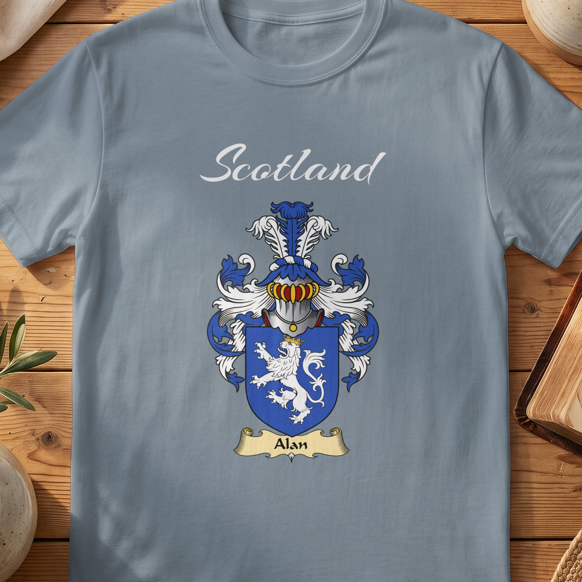 Alan Scottish family shield T-shirt in Stone Blue