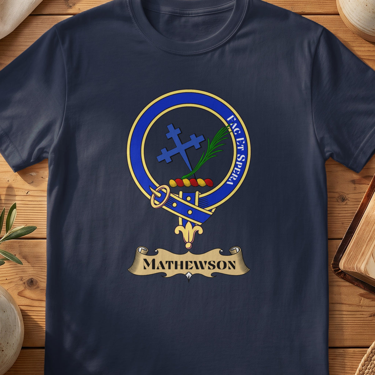 Mathewson Scottish clan crest T-shirt in Navy