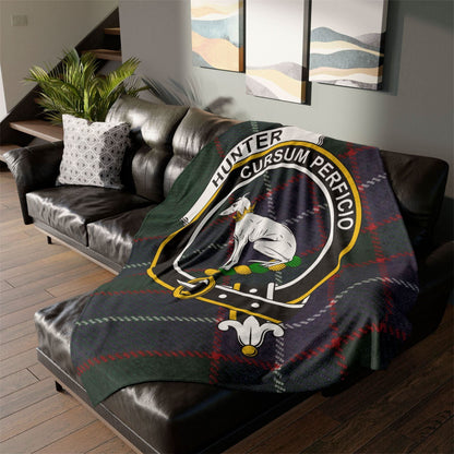 Hunter Clan Tartan Blanket – Scottish Crest Throw, Soft & Cozy - Celtic Ancestry Gifts