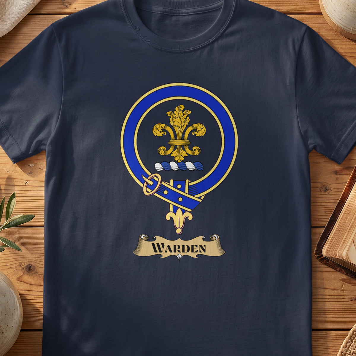 Warden Scottish clan crest T-shirt in Navy