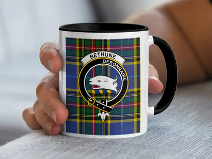 Bethune Debonnaire Emblem and Tartan Pattern Mug - Living Stone Gifts