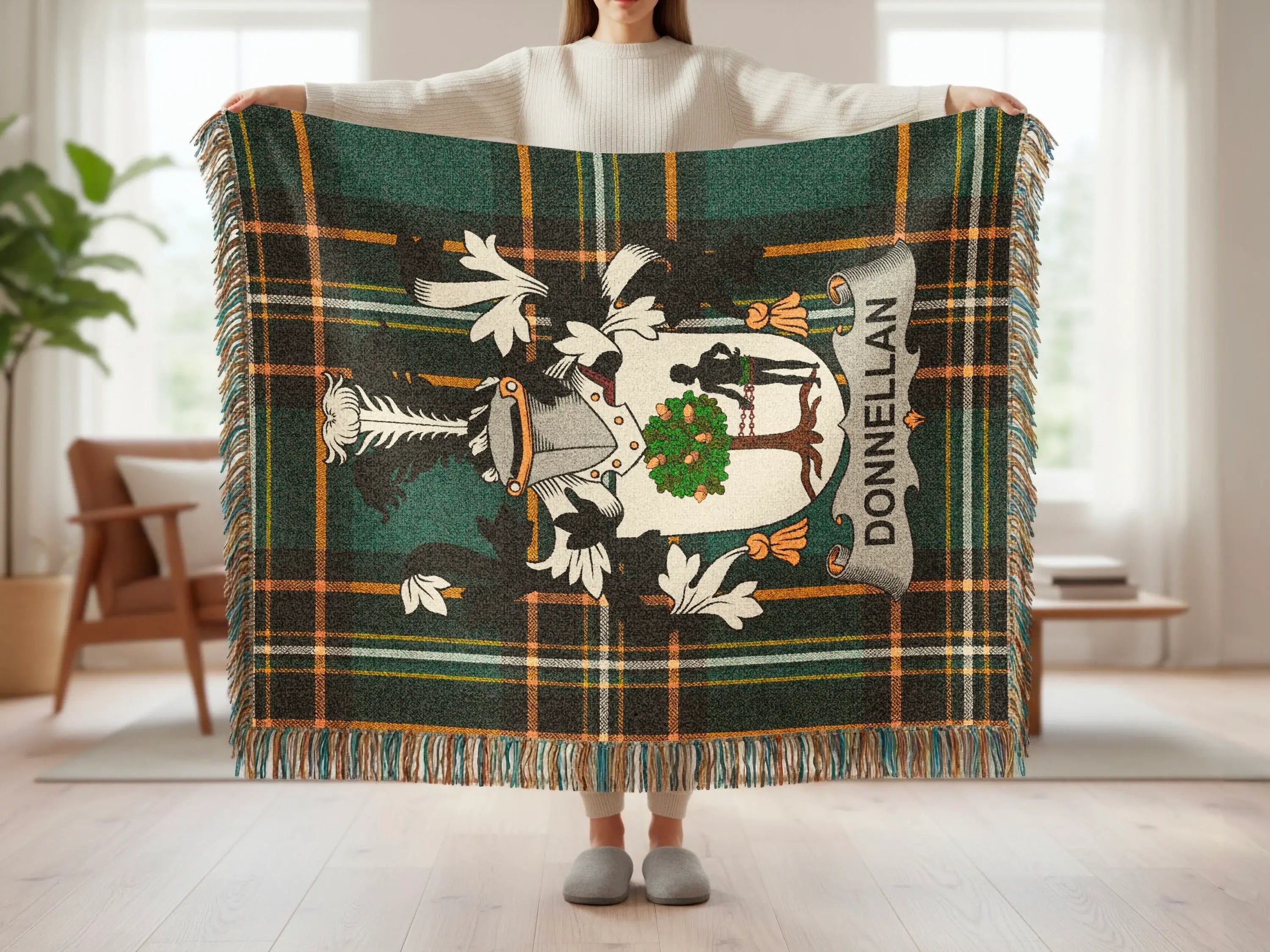 DONNELLAN Plaid Crest Design Decorative Throw product type