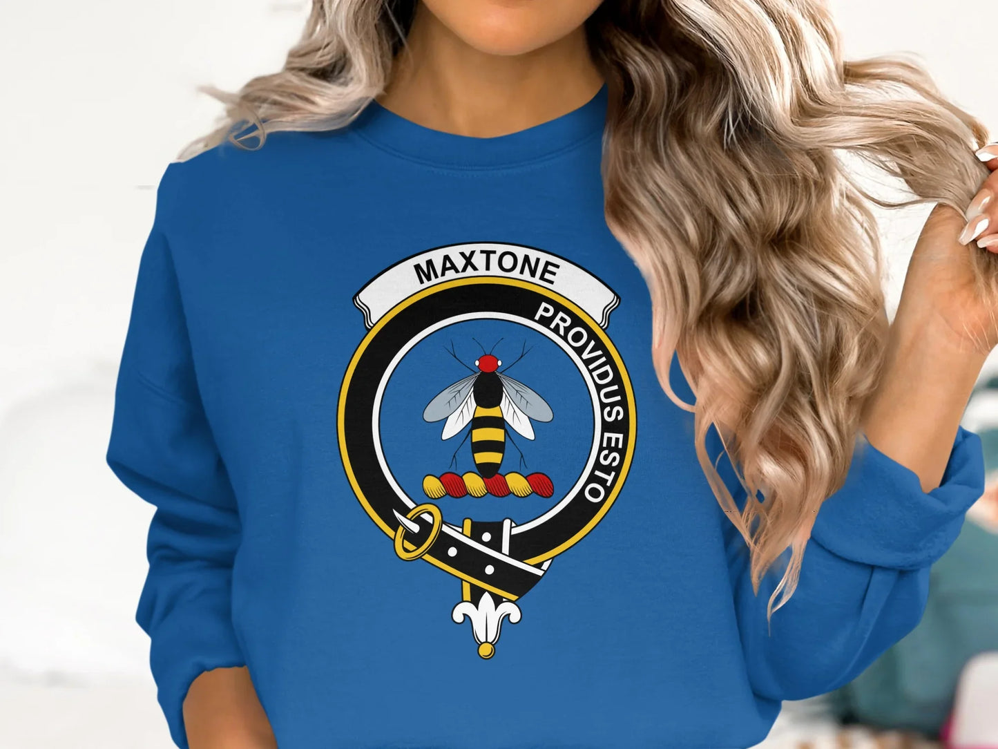 Maxtone Providus Esto Family Crest Blue Sweatshirt product