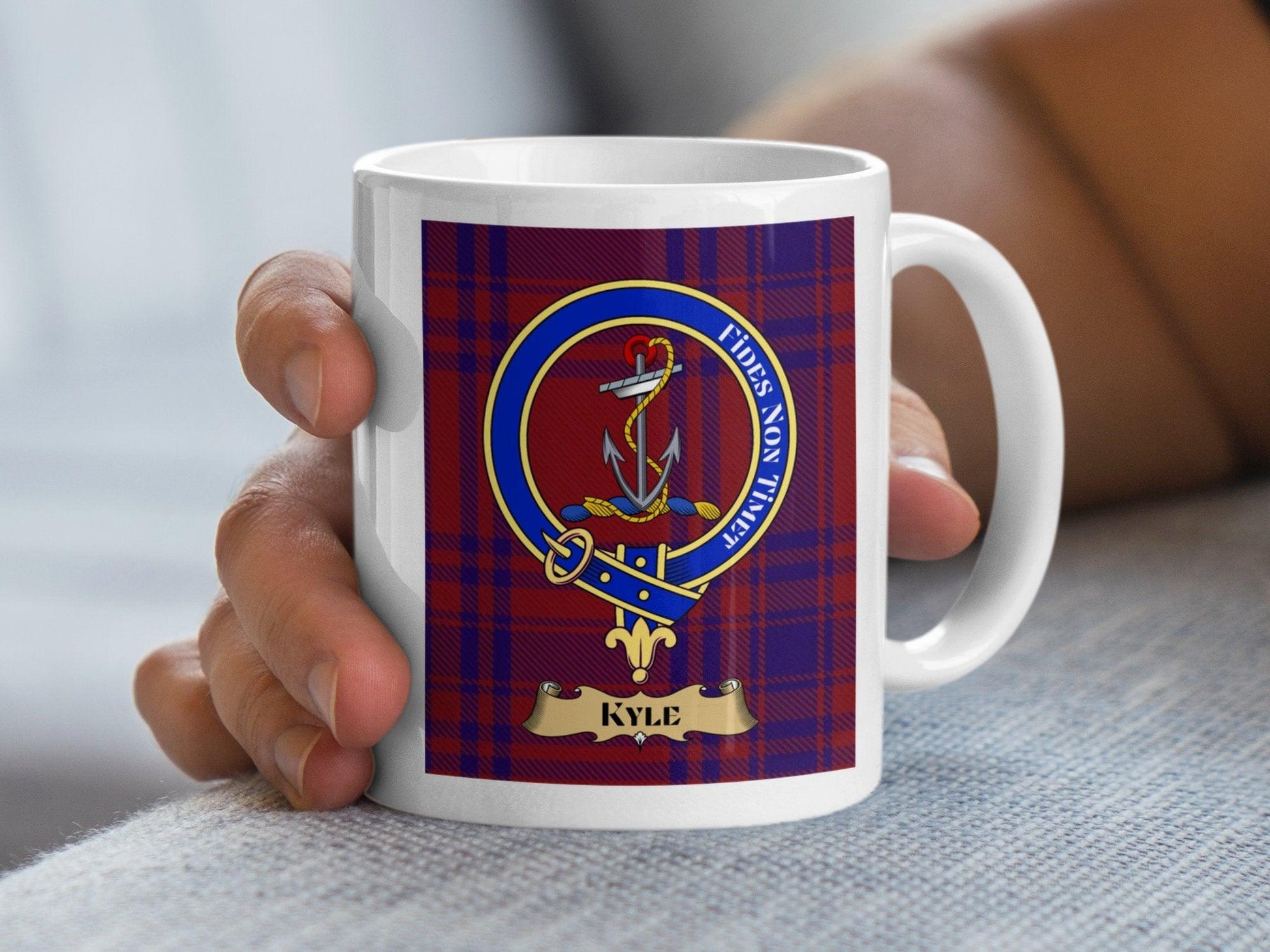 Scottish Clan Kyle Tartan Plaid Design Crest Mug - Living Stone Gifts