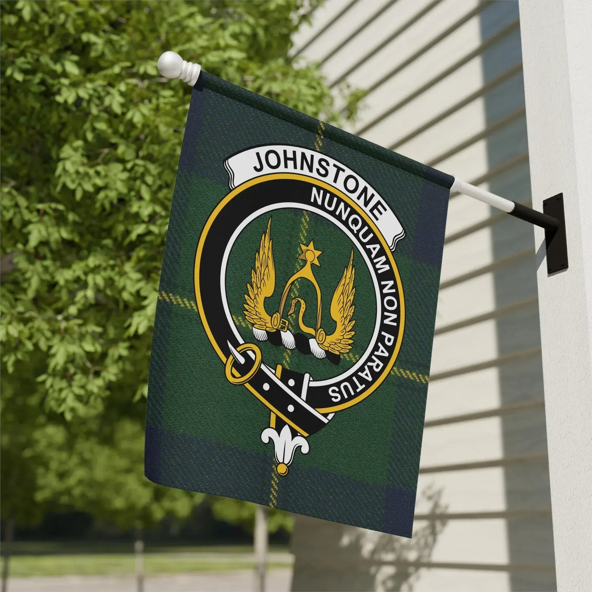 Johnstone Nunquam Non Paratus Crest House Flag product