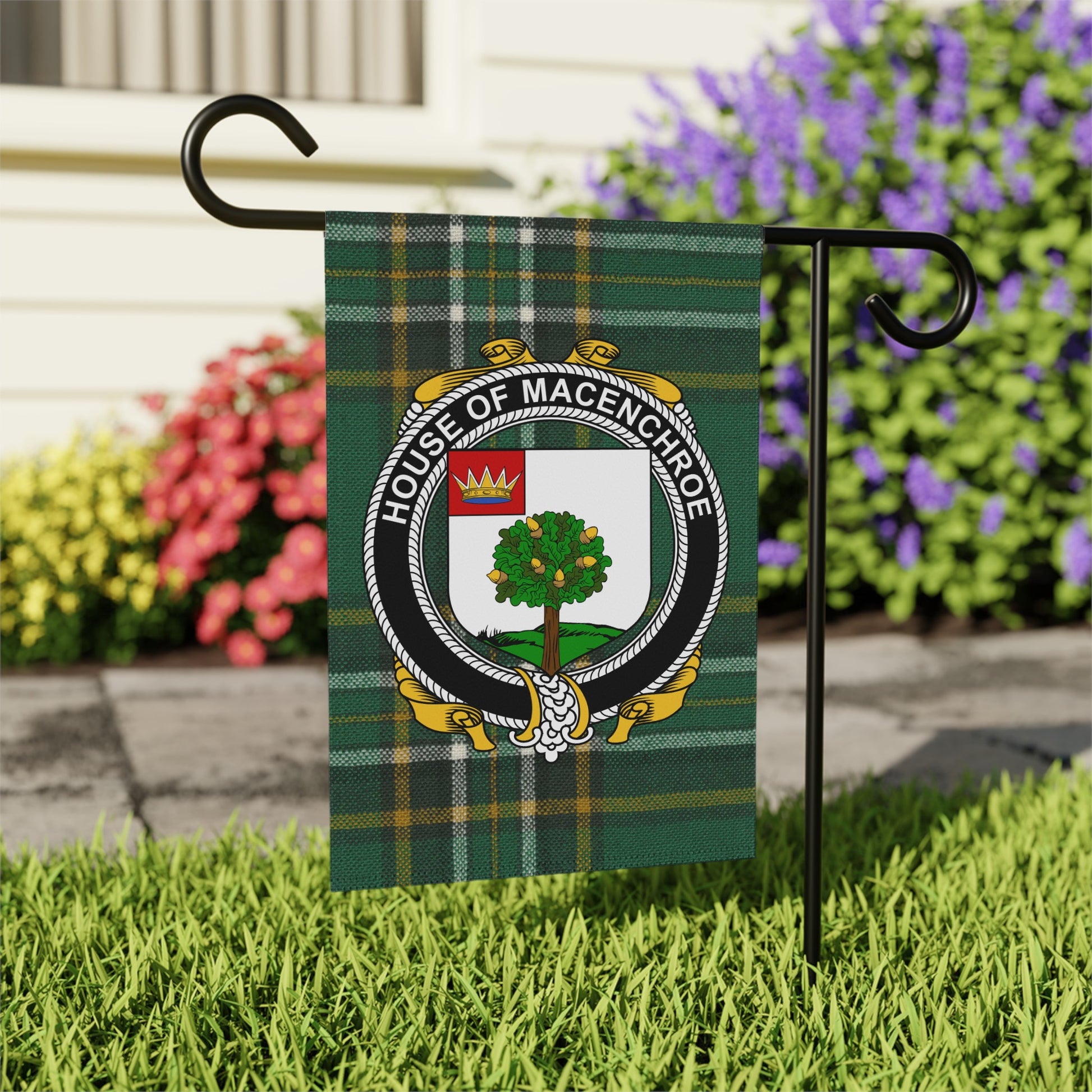 House of MacEnchroe Print Garden Flag Product