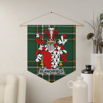 Family Crest Wall Banner Decorative Product