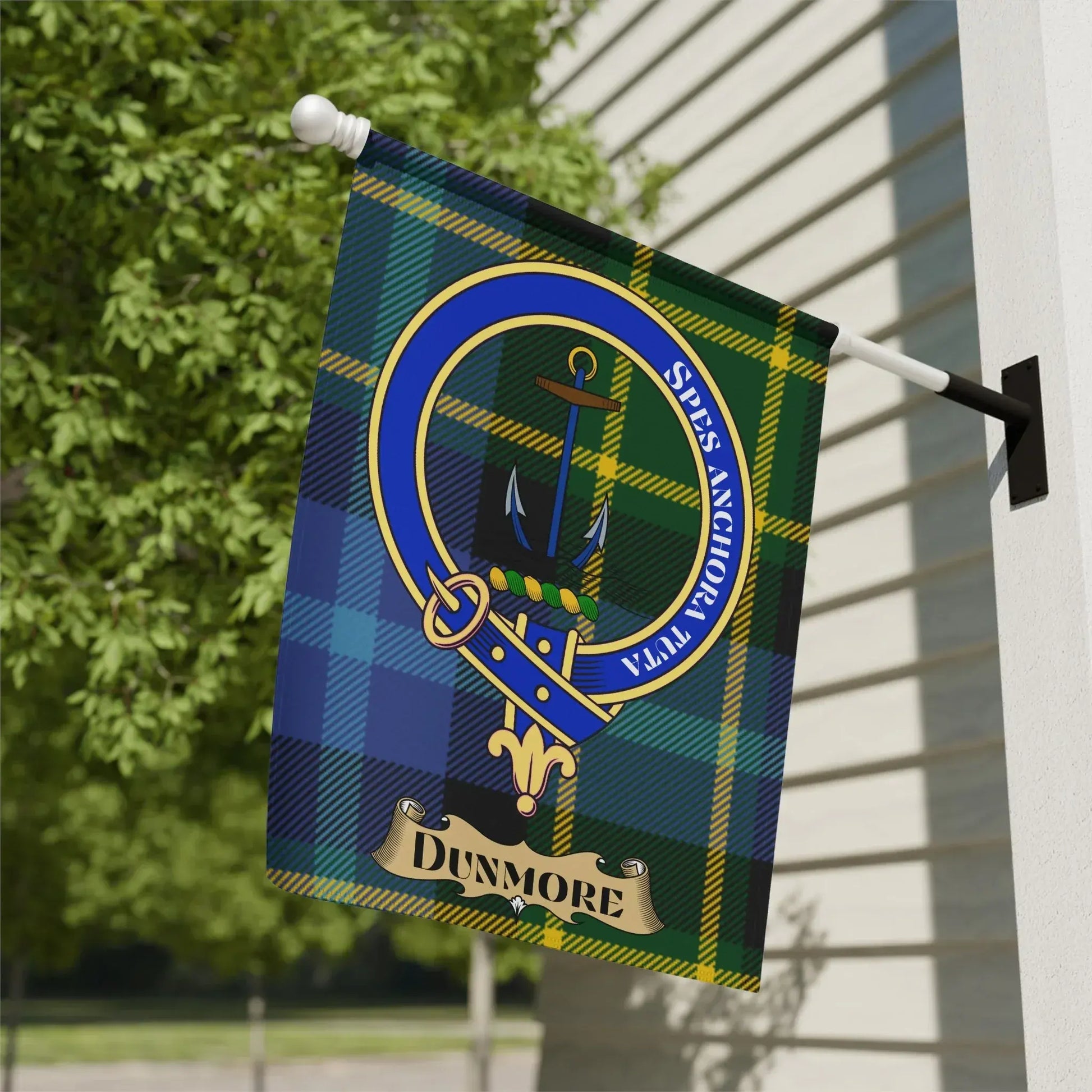 Dunmore Crest Scottish Family Clan Plaid House Flag product type