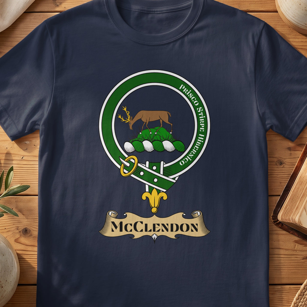McClendon Scottish clan crest T-shirt in Navy