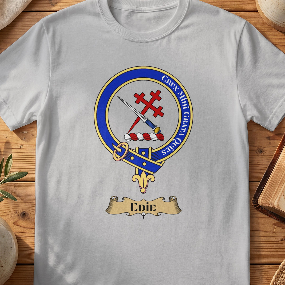 Edie Scottish clan crest T-shirt in Sport Grey
