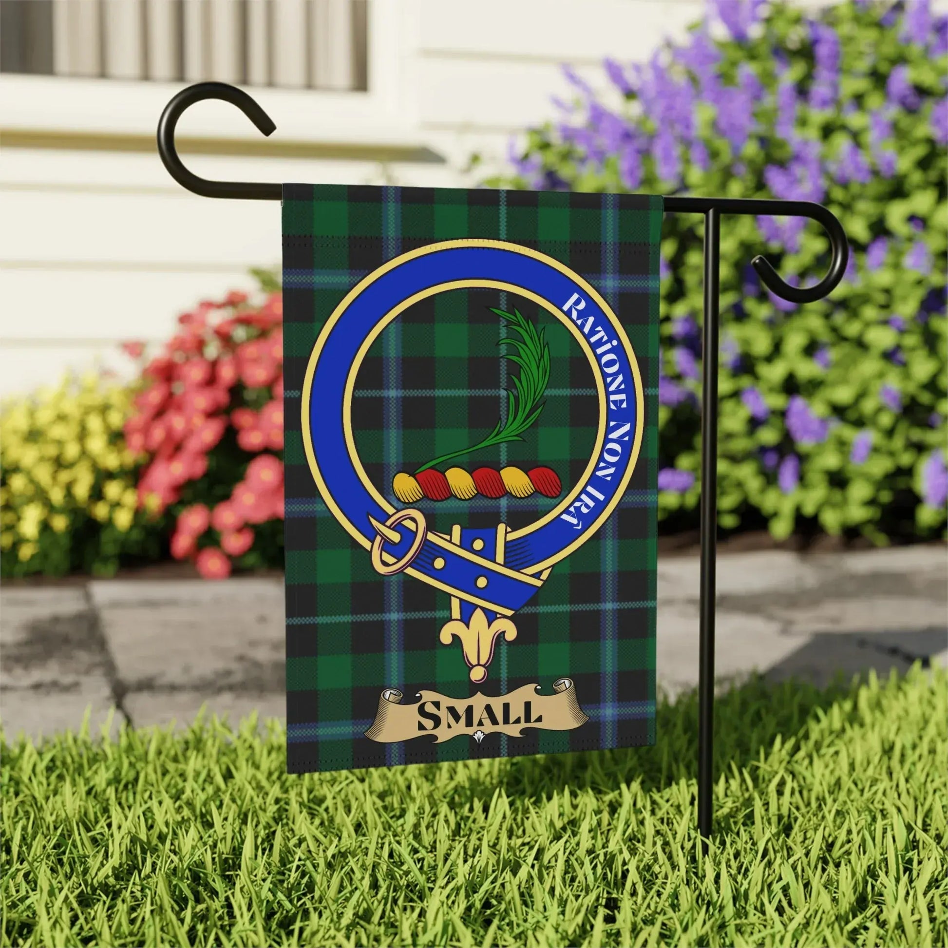Scottish Clan Badge with Slogan Outdoor Flag product type