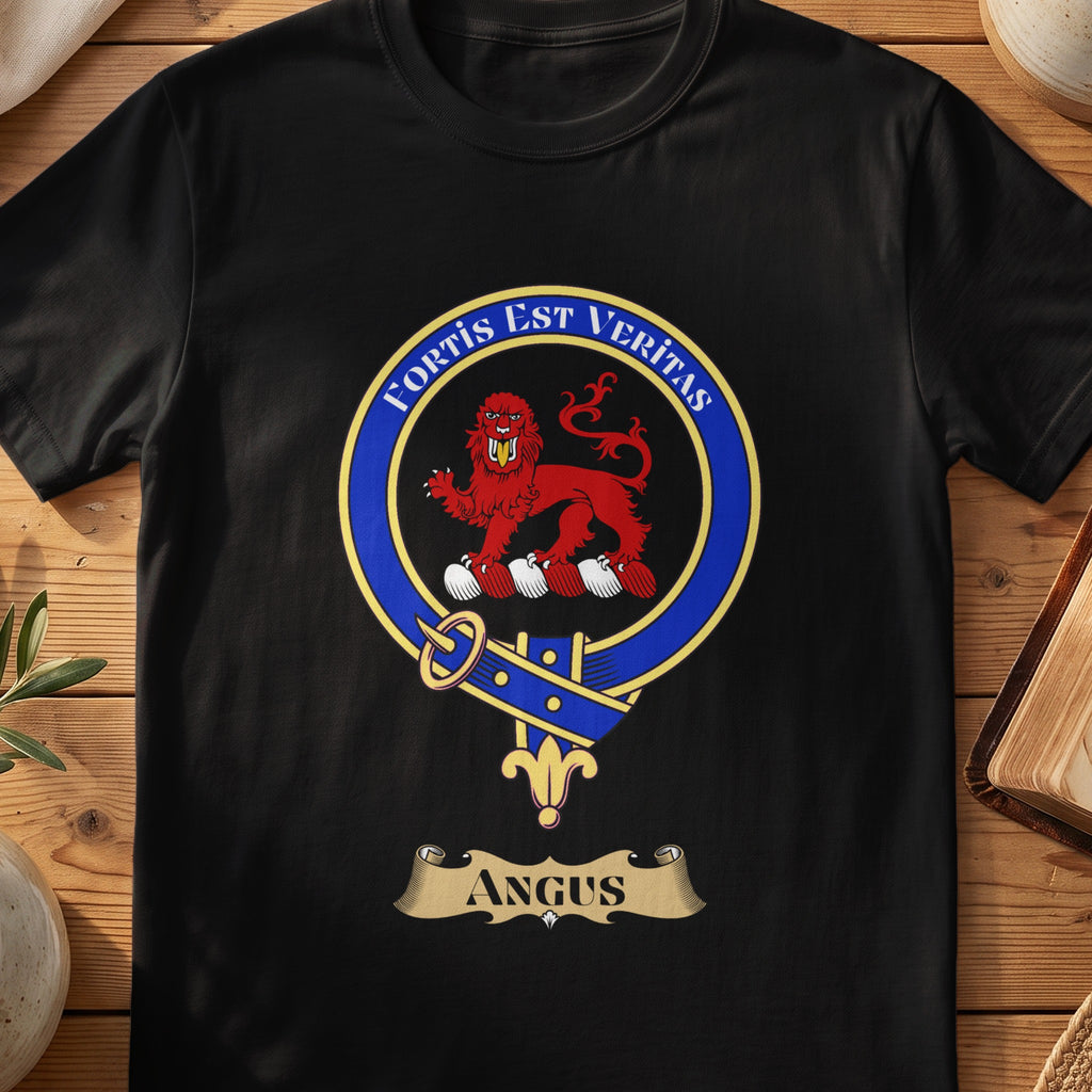 Angus Scottish clan crest T-shirt in Black