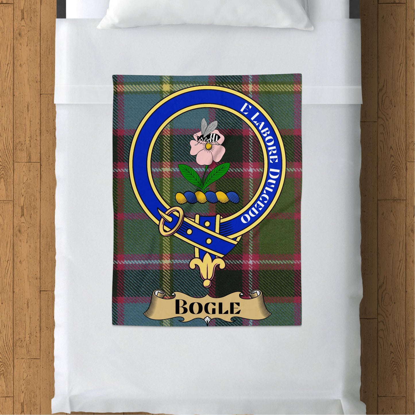 Scottish Clan Bogle Crest Tartan Throw Blanket - Living Stone Gifts