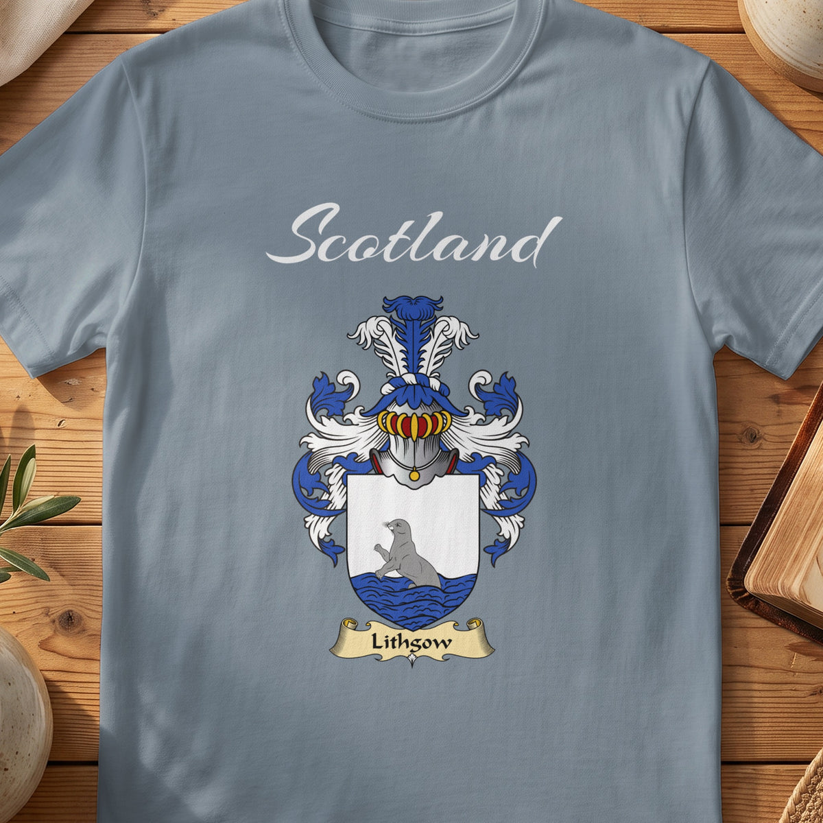 Lithgow Scottish family shield T-shirt in Stone Blue