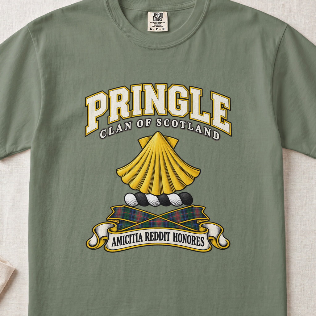 Pringle Scottish clan T-shirt in Moss, front view with a golden scallop shell and motto design.