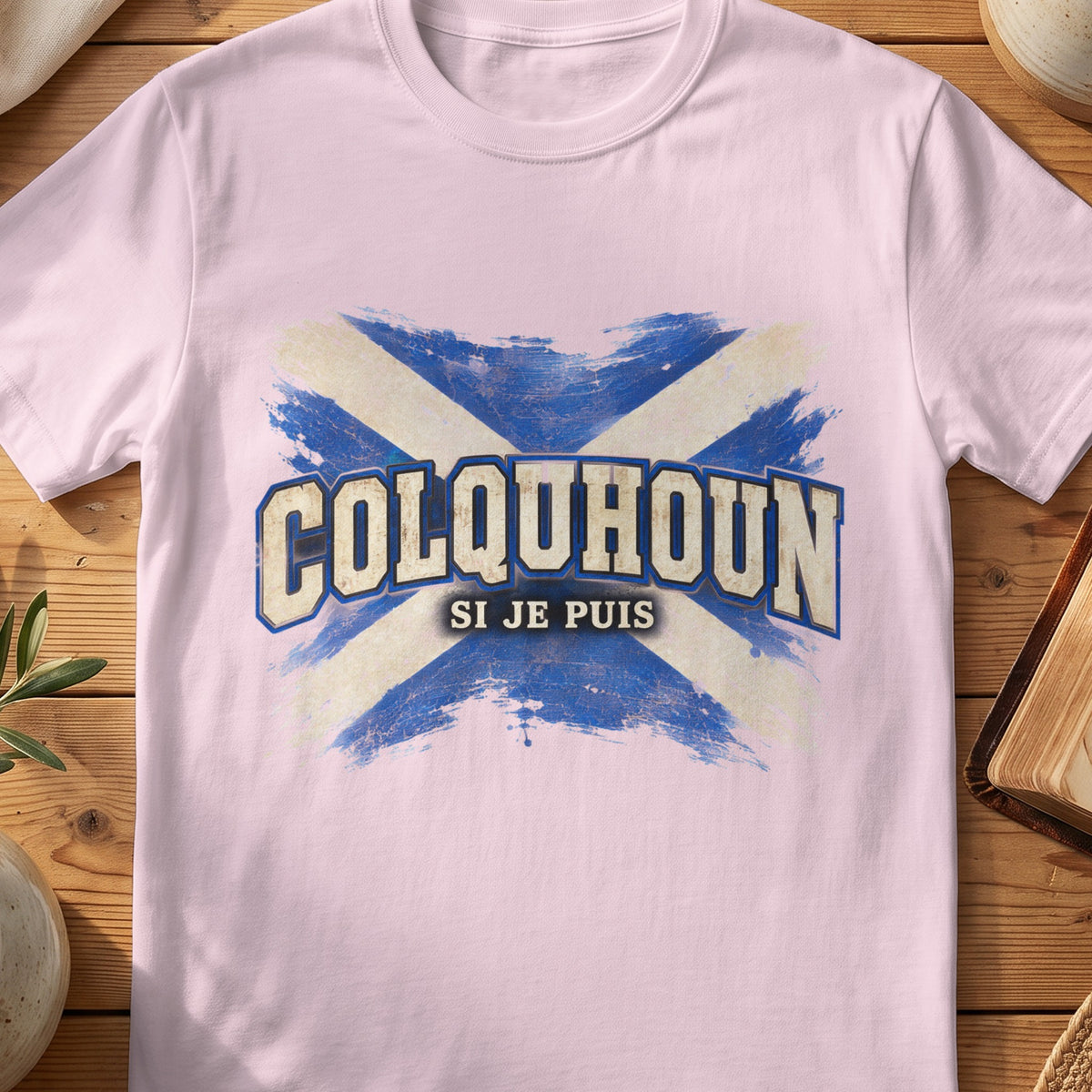 Colquhoun Scottish Saltire T-shirt in Light Pink, with distressed blue and cream flag and “Si Je Puis” lettering.