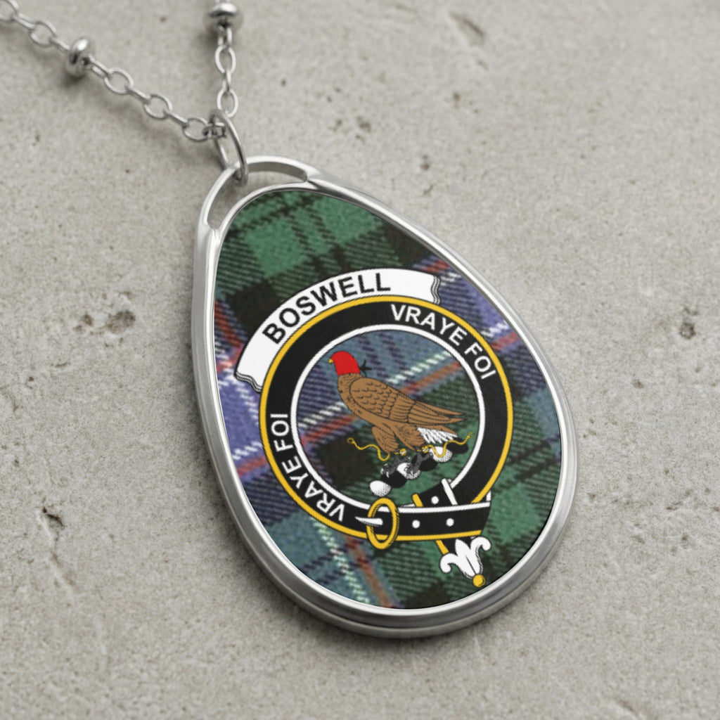 Boswell clan Scottish tartan necklace with clan crest and Vraye Foi motto on tartan background