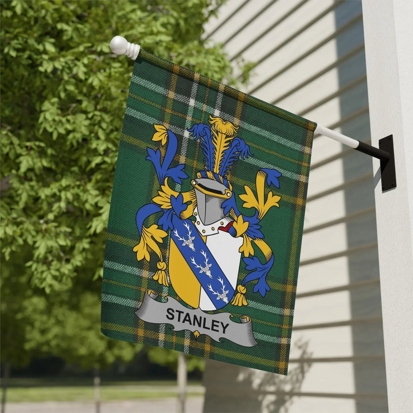 Stanley Crest House Flag Decorative Product