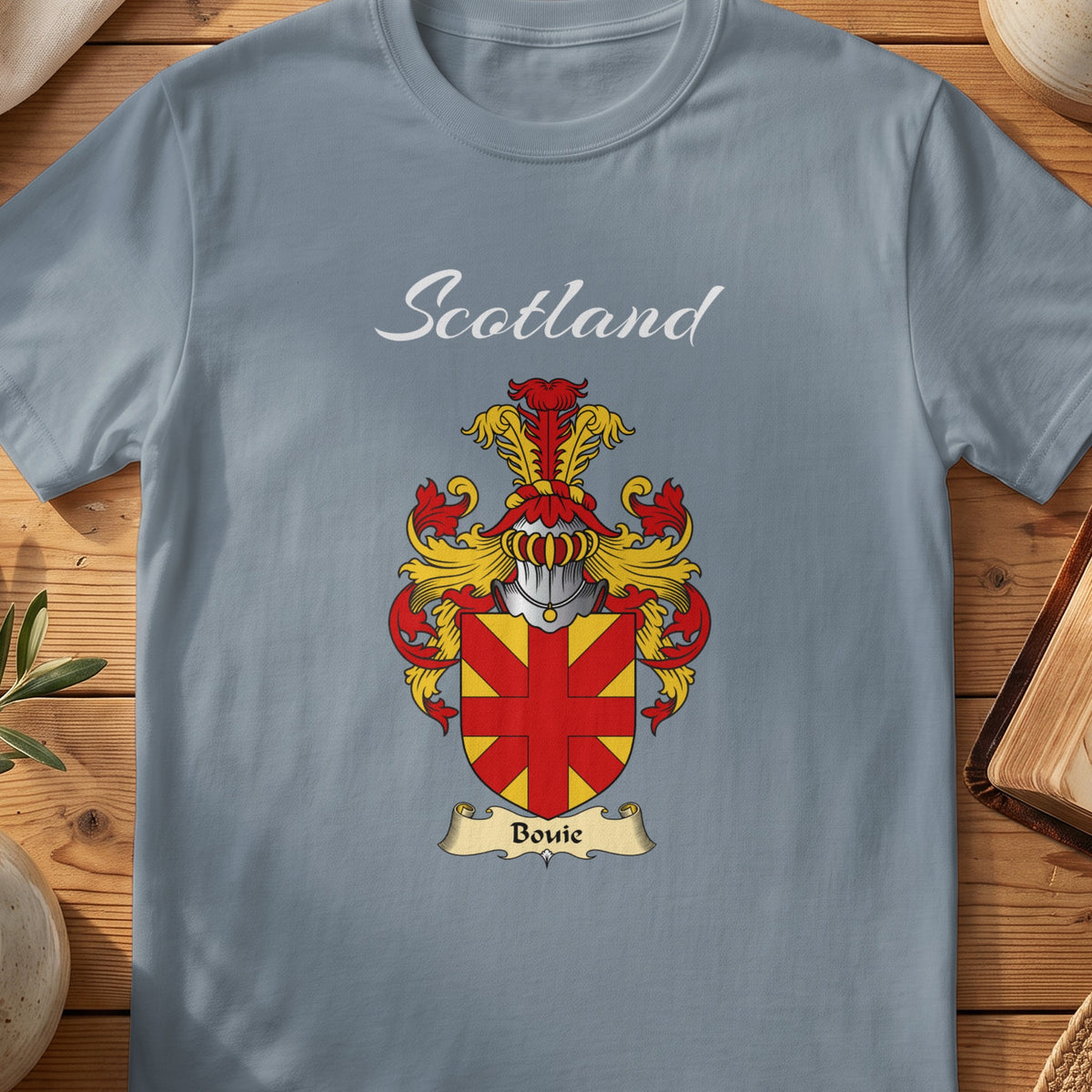 Bouie Scottish family shield T-shirt in Stone Blue