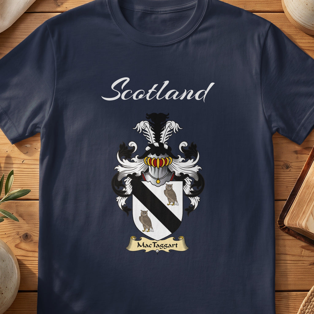 MacTaggart Scottish family shield T-shirt in Navy
