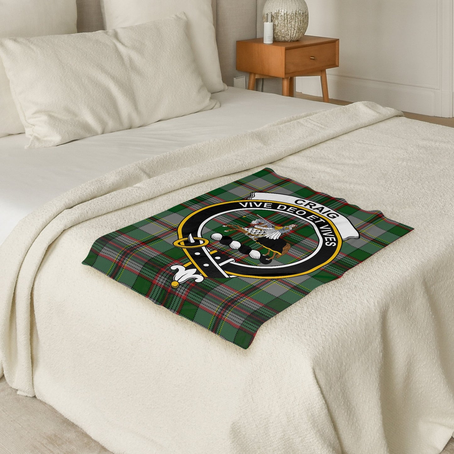 Craig Clan Crest Scottish Tartan Throw Blanket - Living Stone Gifts