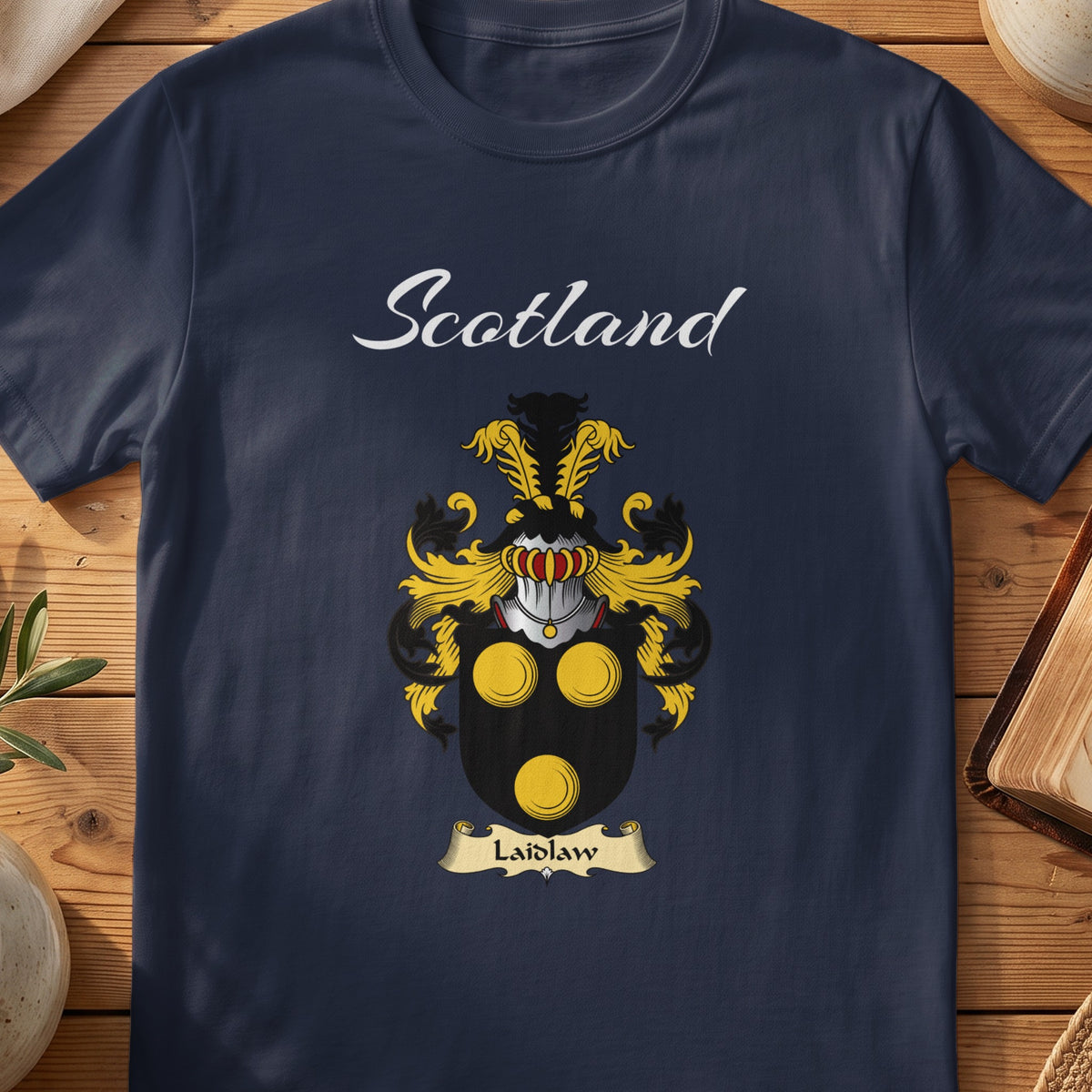 Laidlaw Scottish family shield T-shirt in Navy