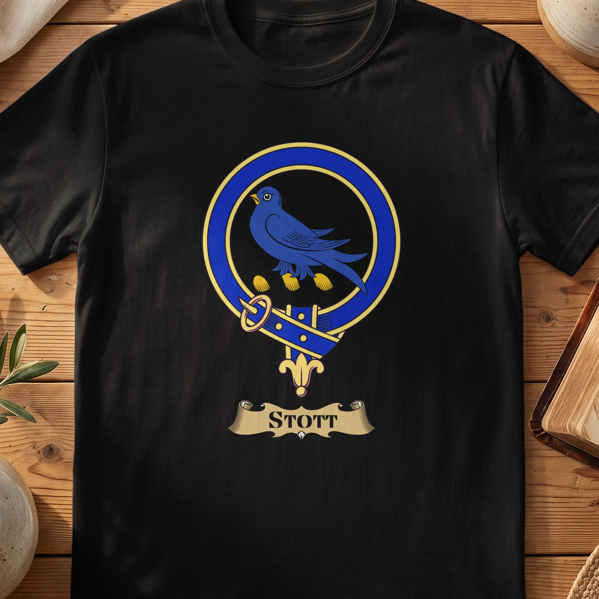 Stott Scottish clan crest T-shirt in Black