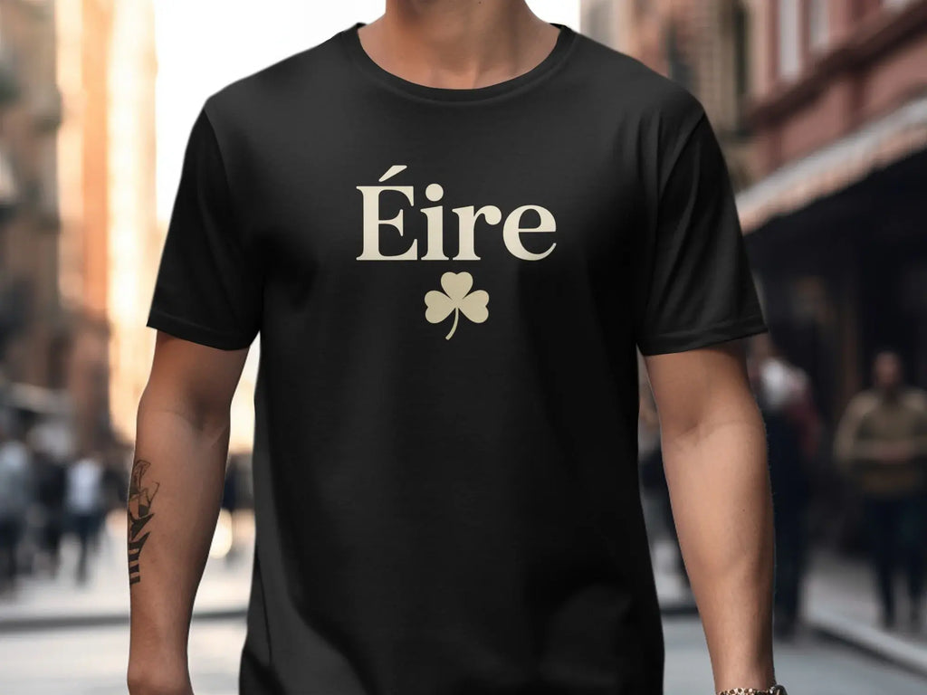 Éire Shamrock Graphic Tee for Casual Wear