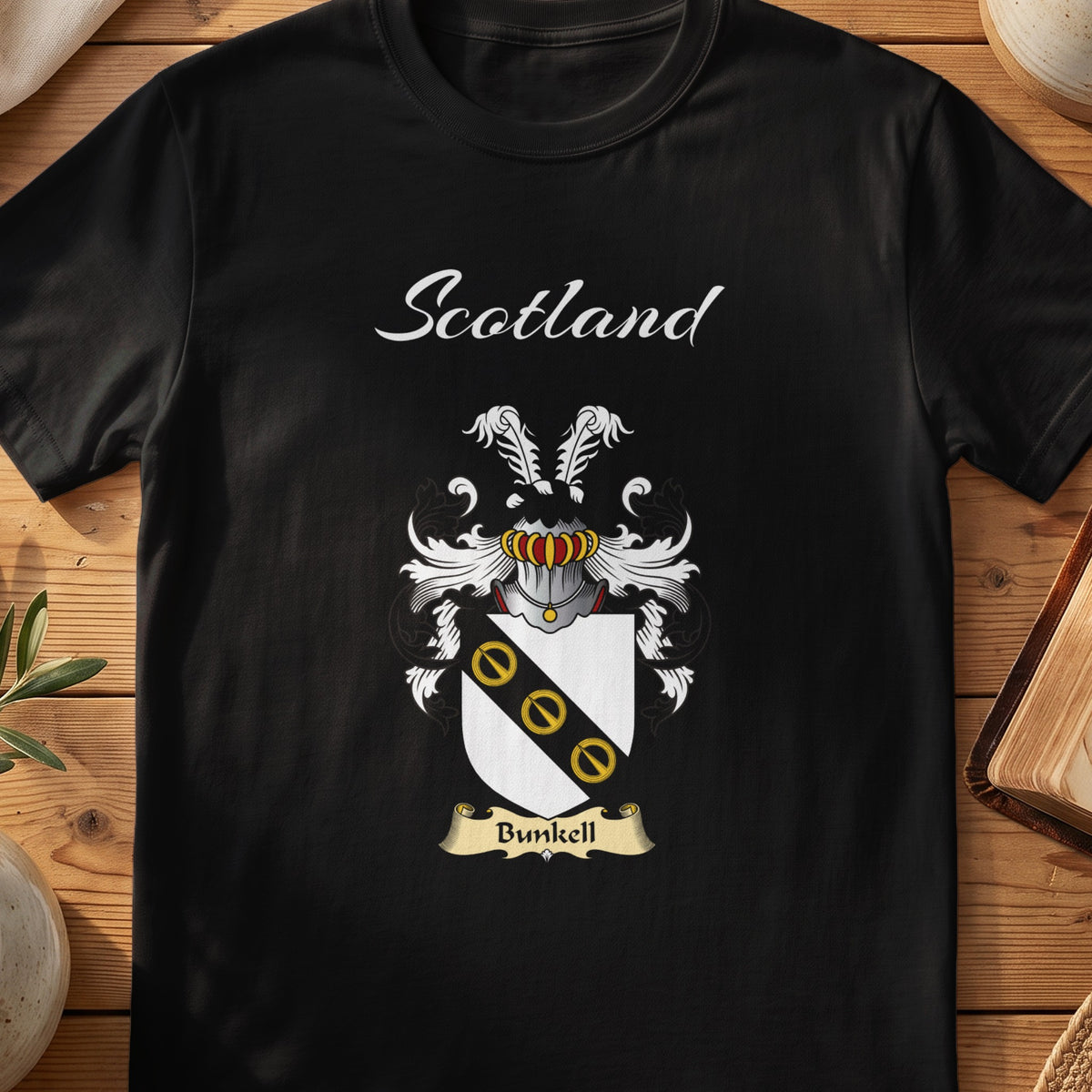 Bunkell Scottish family shield T-shirt in Black