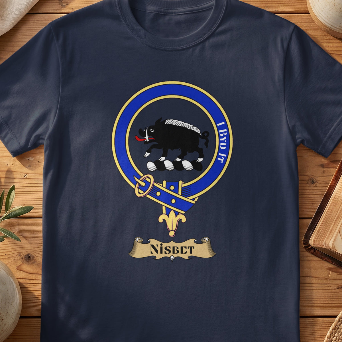 Nisbet Scottish clan crest T-shirt in Navy