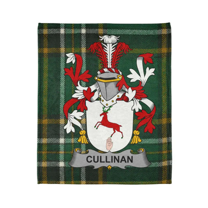 Cullinan Family Crest Plaid Background product