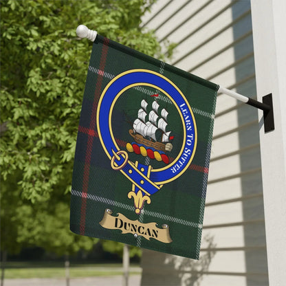 Duncan Personalized Tartan Clan Crest Flag product
